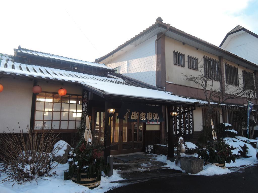 Minshuku Mizuwake Hotel Kokonoe Buitenkant foto