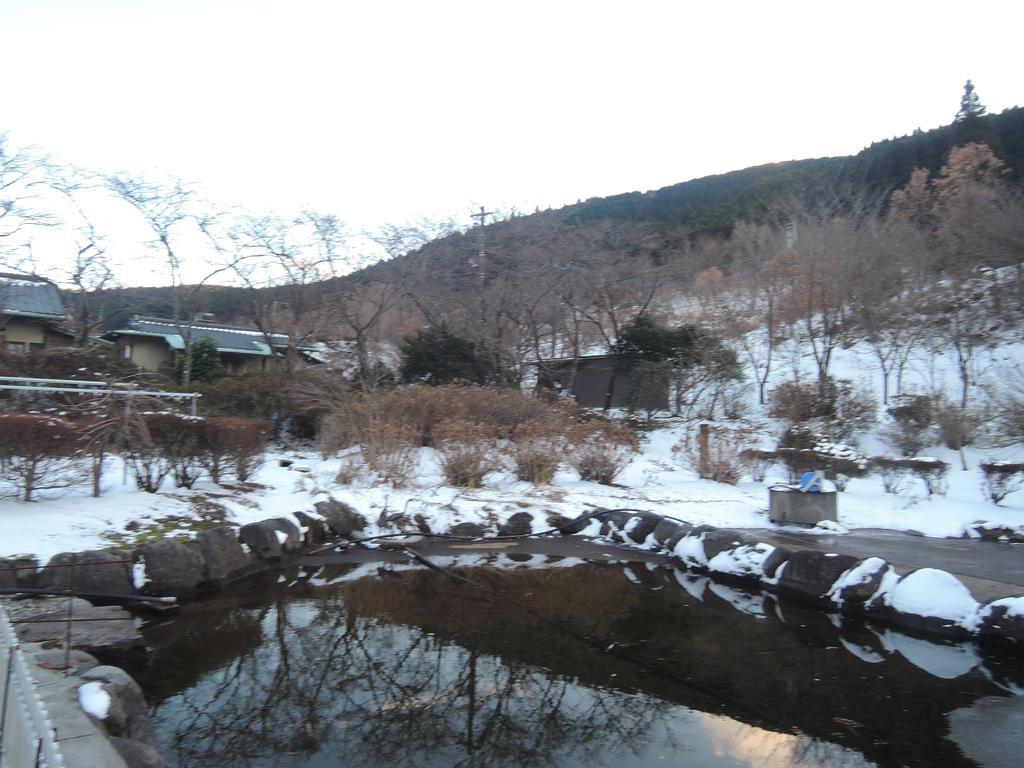 Minshuku Mizuwake Hotel Kokonoe Buitenkant foto